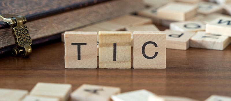 チック症とは?原因と症状、はたらき続けるためのポイントを解説